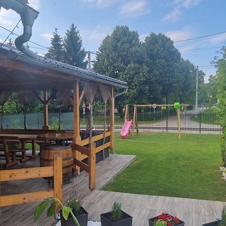 Holiday Home Baotic Velika Mlaka エクステリア 写真