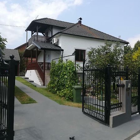 Holiday Home Baotic Velika Mlaka エクステリア 写真